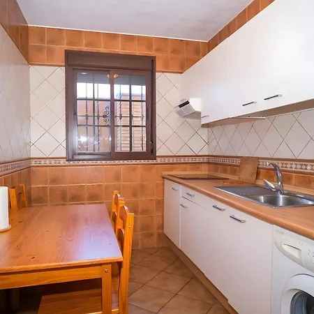 Casa Con Terraza Cerca Del Pueblo Solo Alquilamos A Familias * Кониль-де-ла-Фронтера